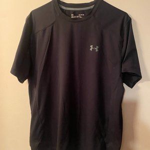 Mens XL Under Armour T shirt